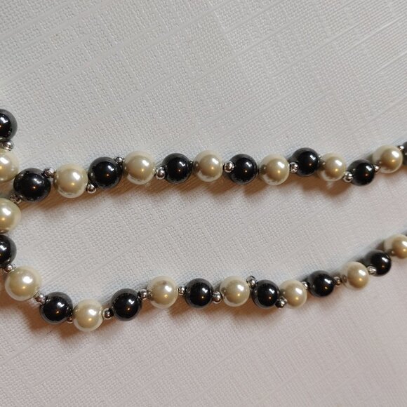 Magnetic Faux Pearl Necklace and Bracelet Set - Picture 4 of 4